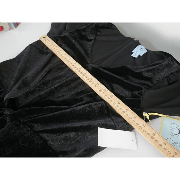 CeCe Women's Black Velvet Long-Sleeve Tie-Waist V-Neck Jumpsuit M - Picture 6 of 11